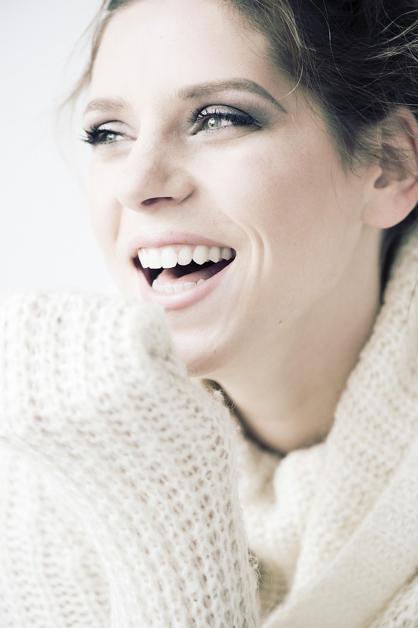 Girl Smile Taking care of all your dental needs.